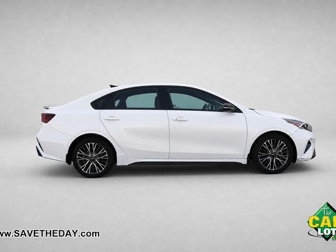 Used 2023 Kia Forte GT-Line FWD image 9