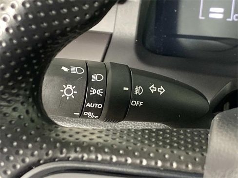 Used 2025 Toyota Tacoma SR5 image 16