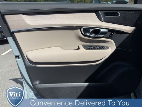 New 2026 Volvo XC90 B6 Plus w/ Protection Package Premier image 11