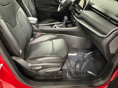 Used 2023 Jeep Compass Limited image 14