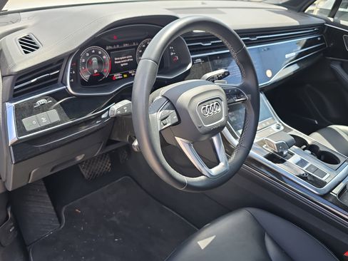 Used 2025 Audi Q7 3.0T Premium Plus AWD/4WD image 24
