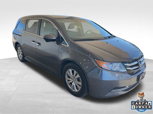Used 2016 Honda Odyssey SE image 1