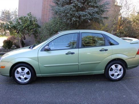 Used 2007 Ford Focus SES image 12