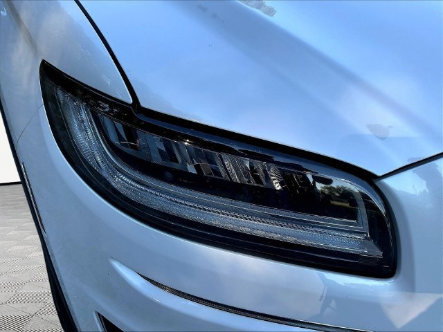 Used 2019 Lincoln Nautilus FWD image 32