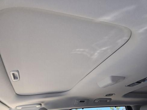 New 2026 Kia Carnival SX Prestige image 24