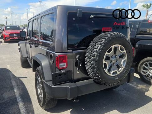 Used 2017 Jeep Wrangler Unlimited Rubicon w/ Connectivity Group AWD/4WD image 10