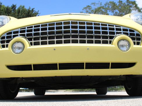 Used 2002 Ford Thunderbird RWD image 5