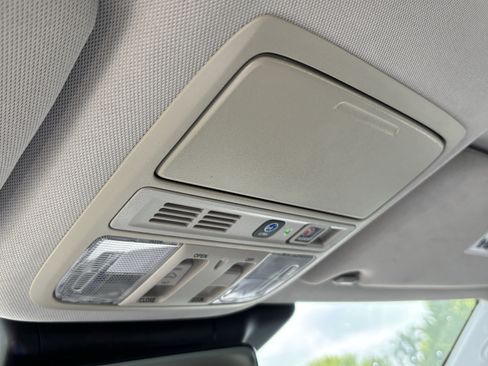 Used 2020 Honda Accord Touring image 28