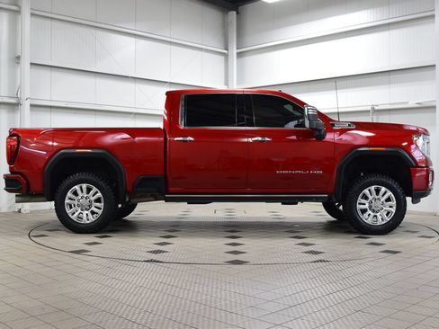 Used 2022 GMC Sierra 2500 Denali w/ Denali Ultimate Package AWD/4WD image 8