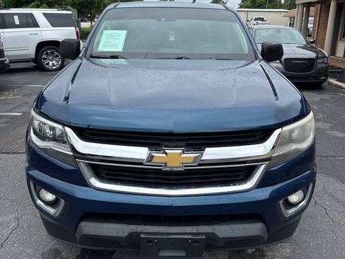Used 2019 Chevrolet Colorado LT w/ LT Convenience Package RWD image 3