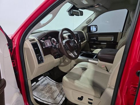 Used 2014 RAM 1500 Laramie w/ Convenience Group image 17