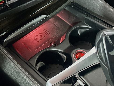 Used 2021 BMW 540i w/ M Sport Package image 26