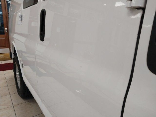 Used 2013 GMC Savana 2500 w/ Cold Climate Package RWD image 10