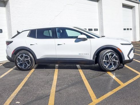 New 2026 Chevrolet Equinox EV LT image 5