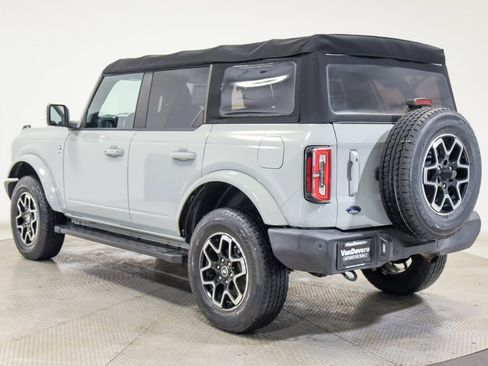 Used 2021 Ford Bronco Outer Banks image 9