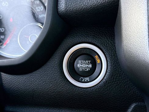 Used 2024 RAM 2500 Big Horn image 28