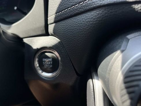 Used 2024 Toyota RAV4 XLE FWD image 76