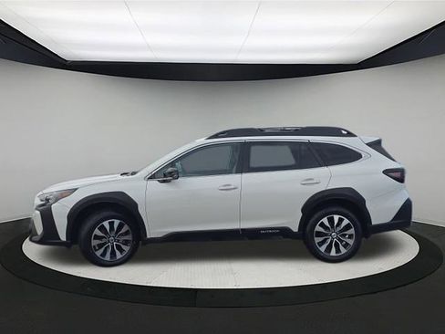Certified 2023 Subaru Outback Limited image 4
