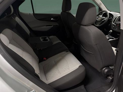 Used 2020 Chevrolet Equinox LS image 13