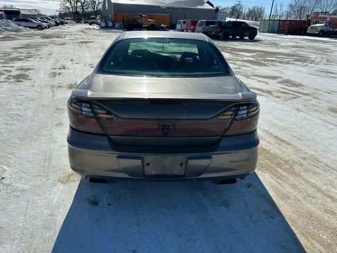 Used 2000 Pontiac Bonneville SLE image 3