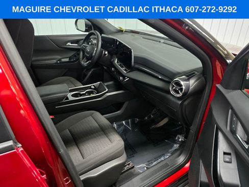 Used 2025 Chevrolet Equinox LT w/ Midnight Edition AWD/4WD image 22