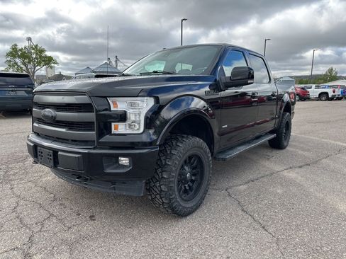 Used 2017 Ford F150 Lariat w/ Equipment Group 502A Luxury AWD/4WD image 3