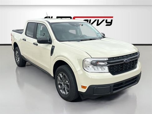 Used 2024 Ford Maverick XLT image 1