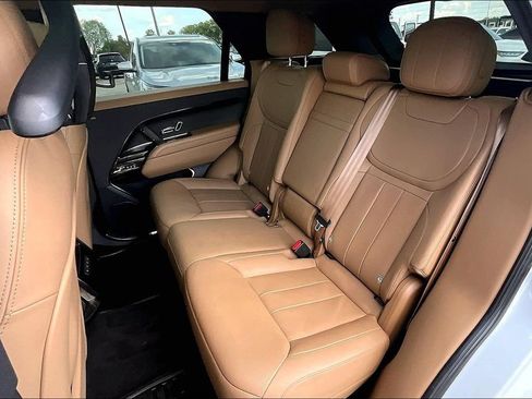 Used 2024 Land Rover Range Rover Sport SE AWD/4WD image 33