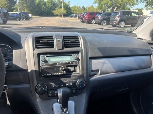 Used 2011 Honda CR-V LX image 16