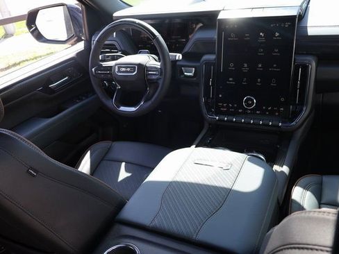 New 2026 GMC Yukon AT4 w/ AT4 Premium Plus Package AWD/4WD image 13