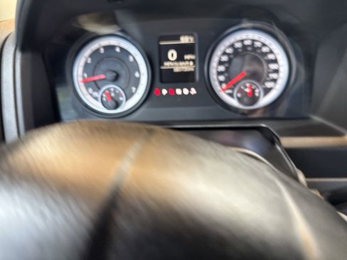 Used 2014 RAM 1500 Express image 15