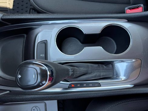 Used 2020 Chevrolet Malibu LT image 18