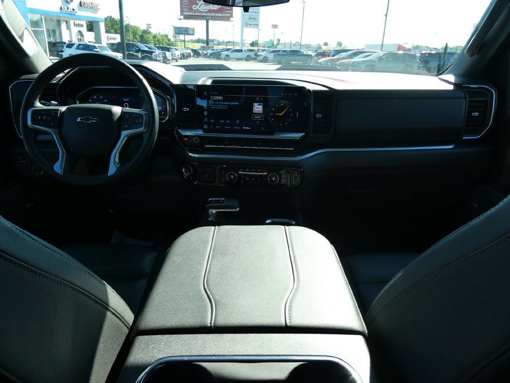 Certified 2025 Chevrolet Silverado 1500 LT Trail Boss w/ Convenience Package II AWD/4WD image 22