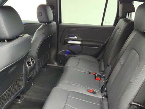 Used 2024 Mercedes-Benz EQB 300 4MATIC image 20