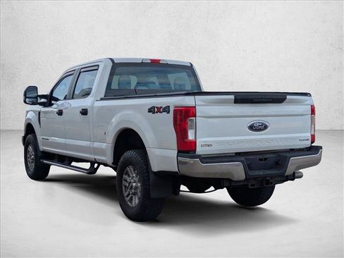 Used 2017 Ford F250 XL w/ STX Appearance Package AWD/4WD image 7