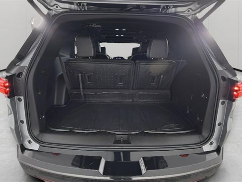 Used 2023 Chevrolet Traverse Premier w/ Redline Edition image 34