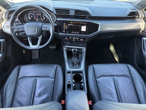 Used 2023 Audi Q3 2.0T Premium image 11