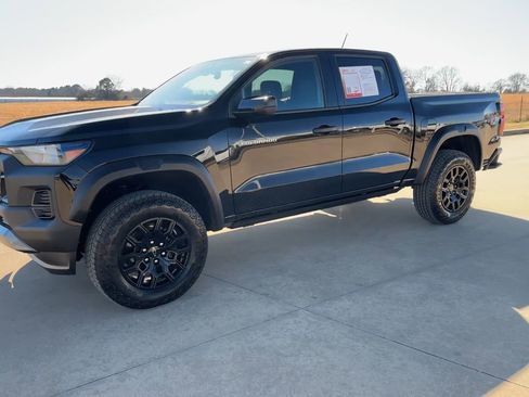 Used 2026 Chevrolet Colorado Trail Boss AWD/4WD image 5