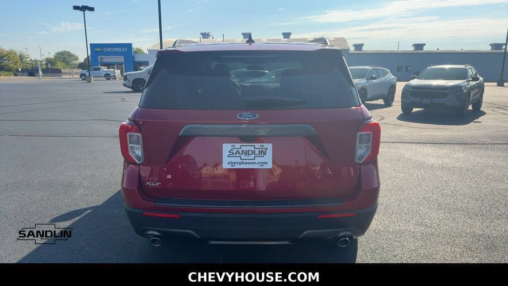 Used 2021 Ford Explorer XLT w/ Equipment Group 202A RWD image 8