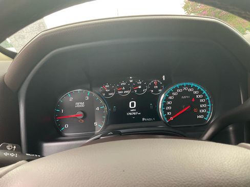 Used 2017 GMC Sierra 2500 Denali w/ Duramax Plus Package AWD/4WD image 26