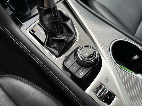 Used 2016 INFINITI Q50 3.0t Premium w/ Driver Assistance Package image 14