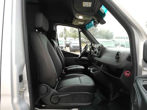Used 2021 Mercedes-Benz Sprinter 3500 image 16