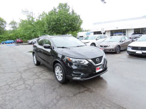 Used 2021 Nissan Rogue Sport SV AWD/4WD image 1