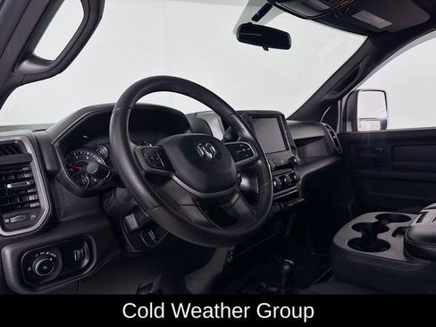 Used 2024 RAM 2500 Tradesman w/ Chrome Appearance Group image 10