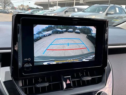 Used 2024 Toyota Corolla LE image 27