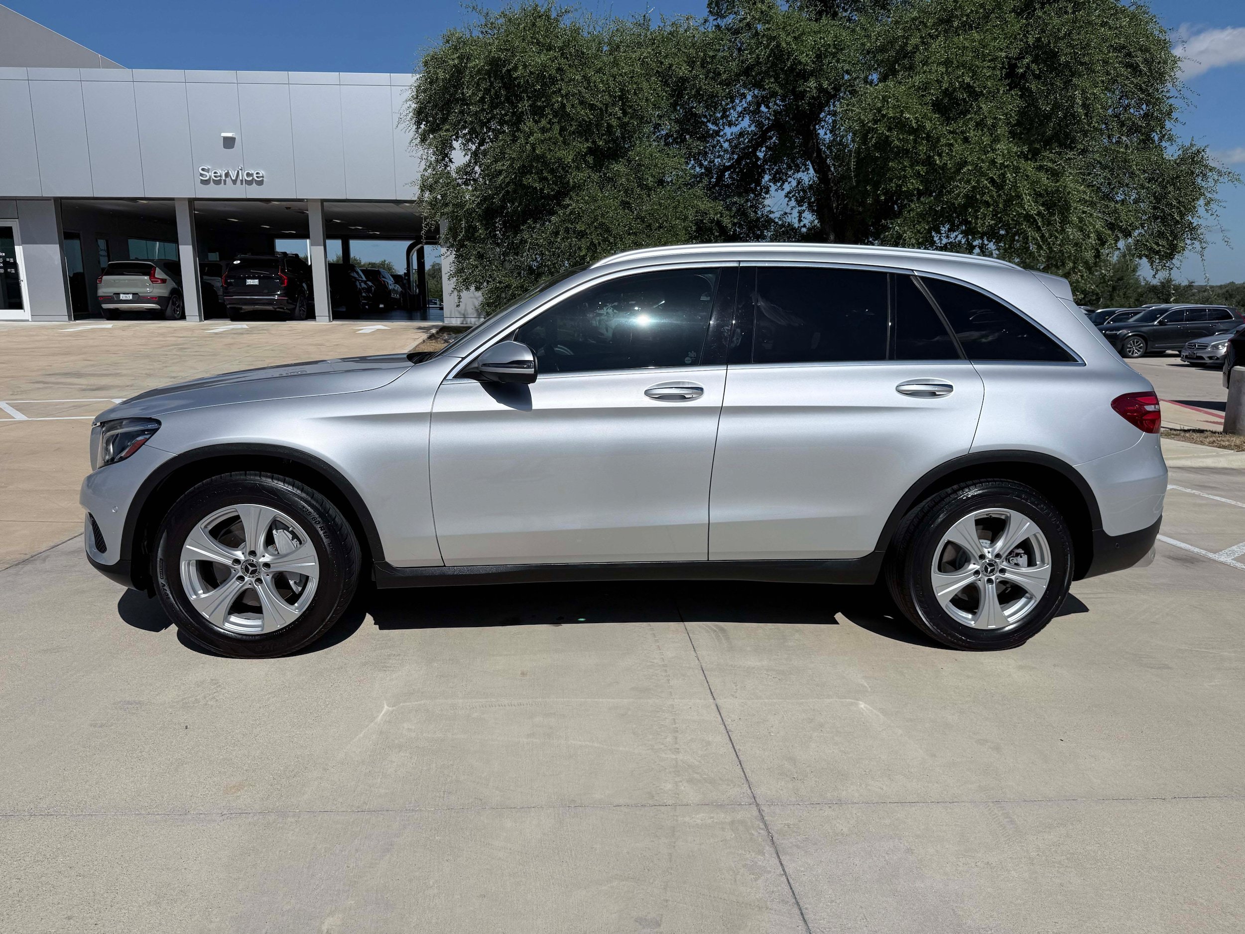 Used 2018 Mercedes-Benz GLC 300 image 3
