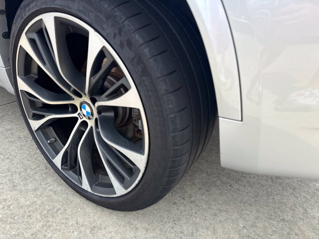 Used 2018 BMW X5 xDrive50i w/ M Sport Package AWD/4WD image 11