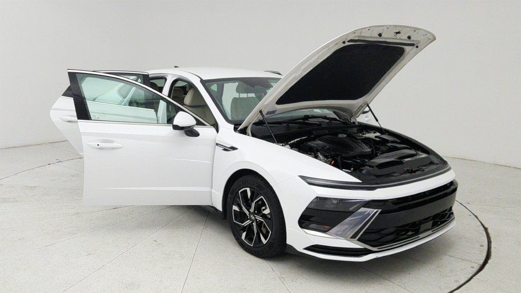Used 2025 Hyundai Sonata SEL FWD image 9