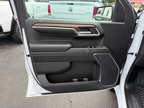 Certified 2023 Chevrolet Silverado 1500 LT AWD/4WD image 15