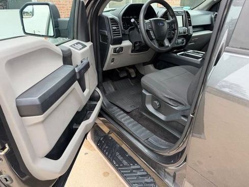 Used 2018 Ford F150 XL w/ Equipment Group 101A Mid AWD/4WD image 14